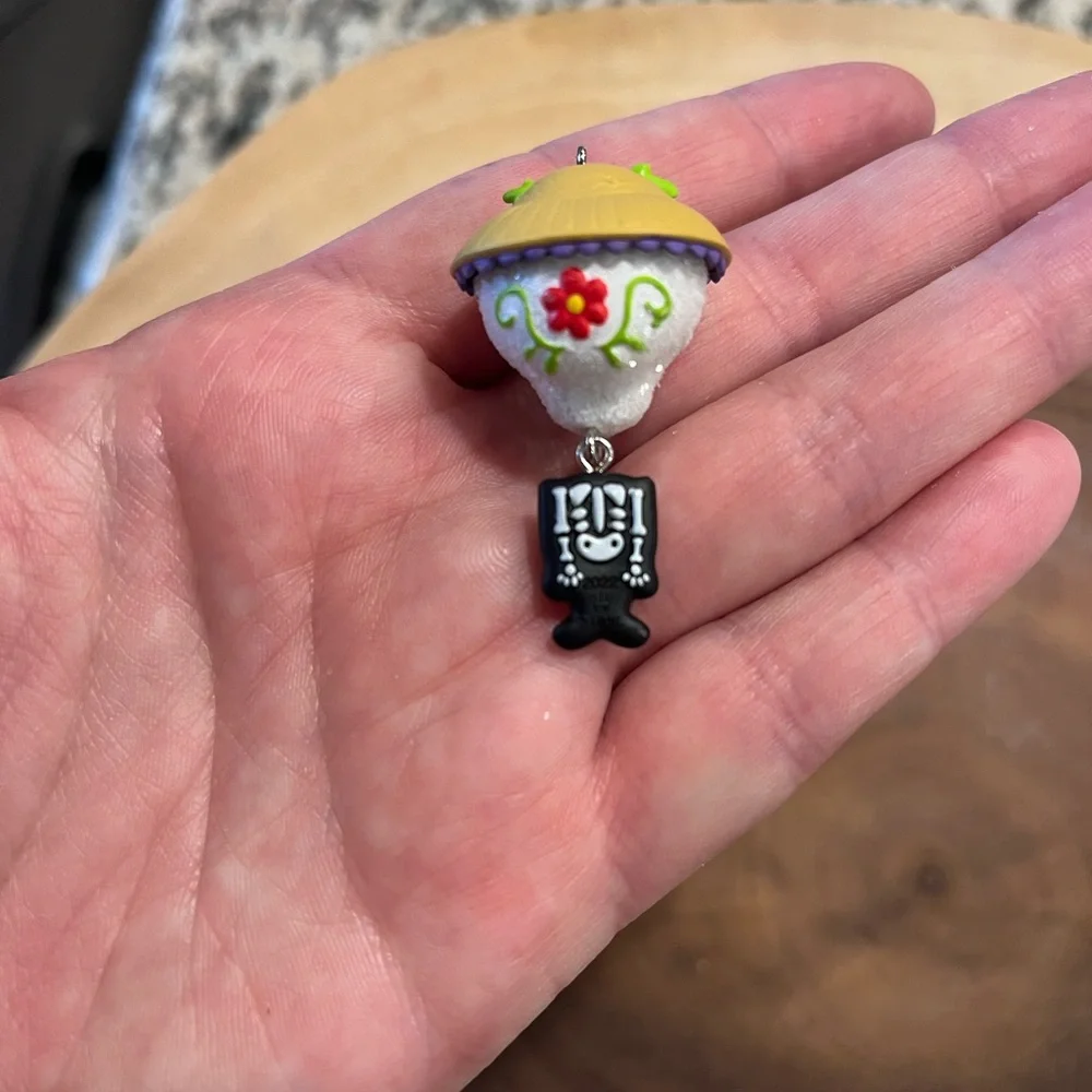 Hallmark Keepsake Sweet Sugar Skull Ornament 2022 Artist Sharon Visker EUC